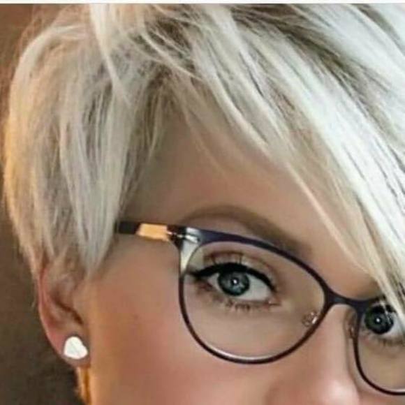 Meet your Posher, Bella - Picture 1 of 1